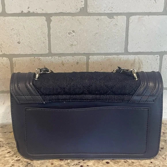 Badgley Mischka Navy Quilted Shoulder Bag NWT - Picture 3 of 11